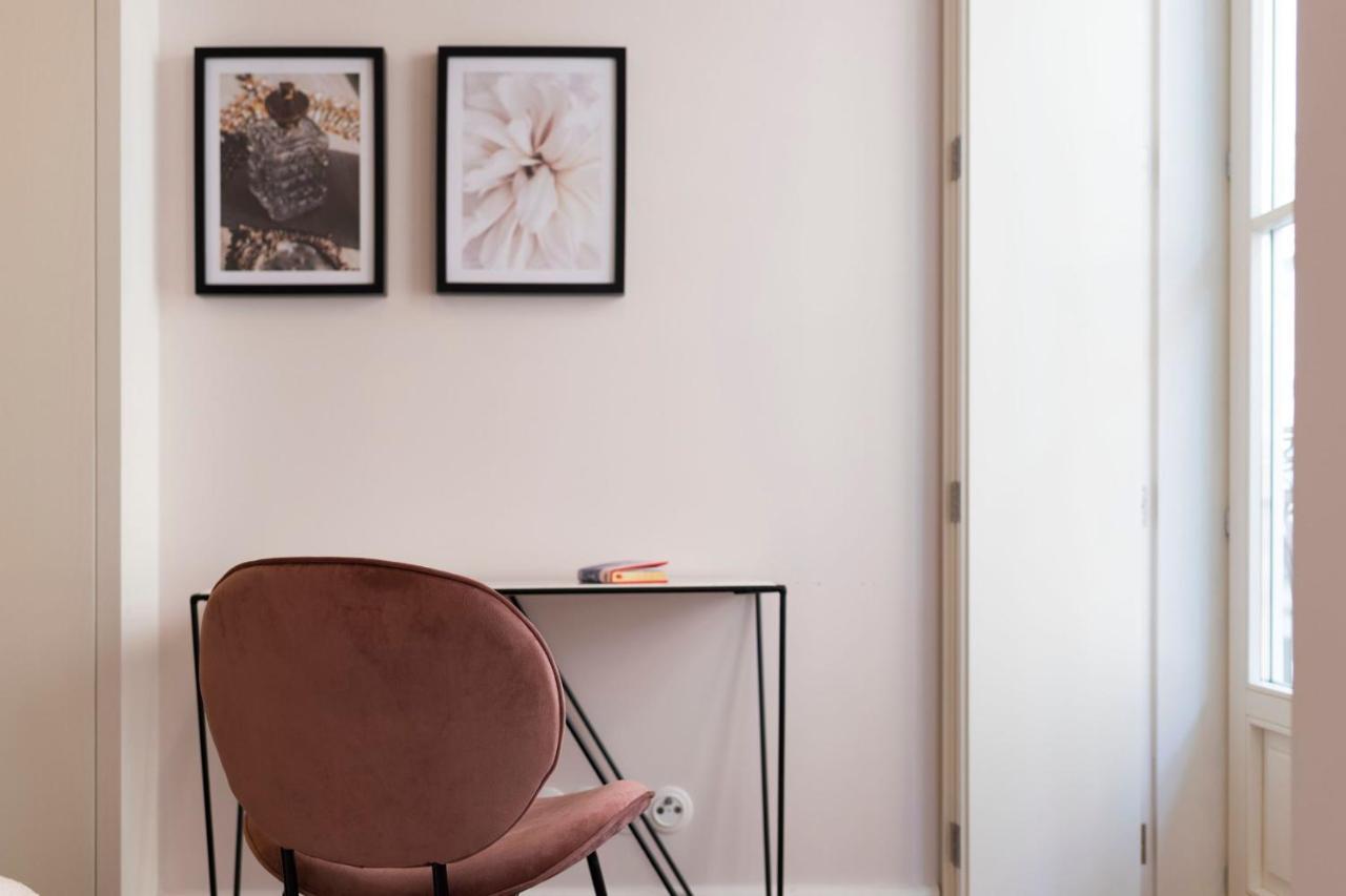 Mouzinho Luxury 3Br Flat L 5 Min Walk To Ribeira By Lovelystay بورتو المظهر الخارجي الصورة